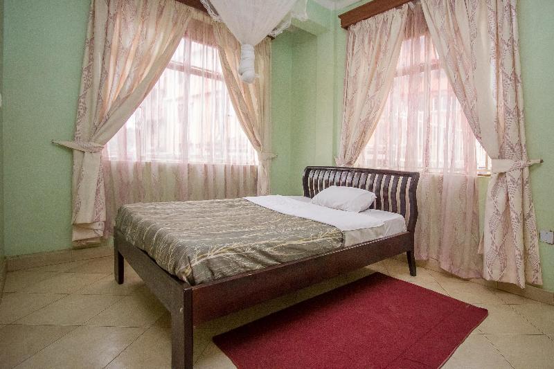 Serene Hotel Kampala Bagian luar foto